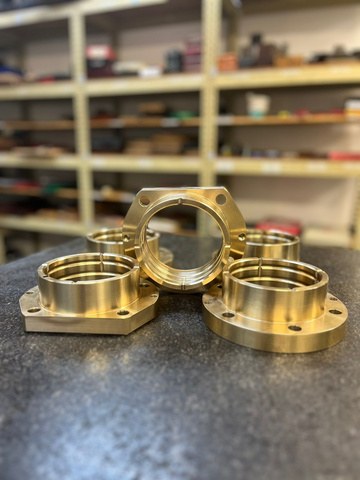Bujes de latón